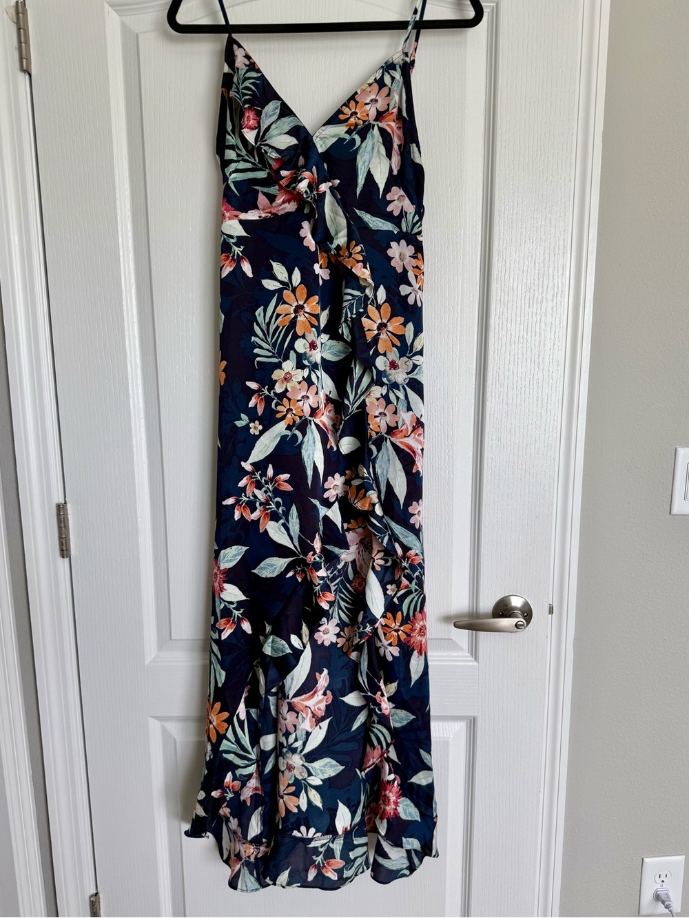 Navy Floral Maxi Wedding Guest Dress. Summer only worn once. Small.